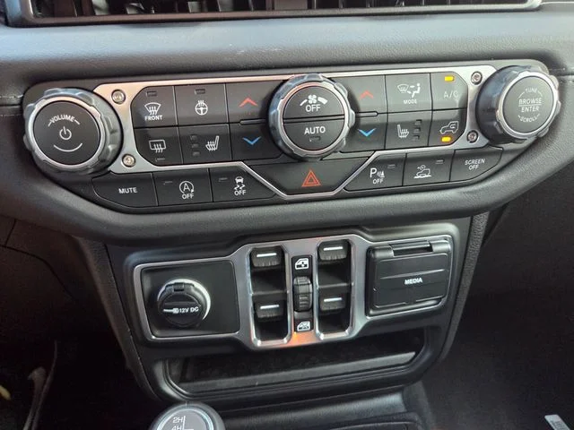 New 2026 Reign Exterior Paint Jeep Sahara image 27