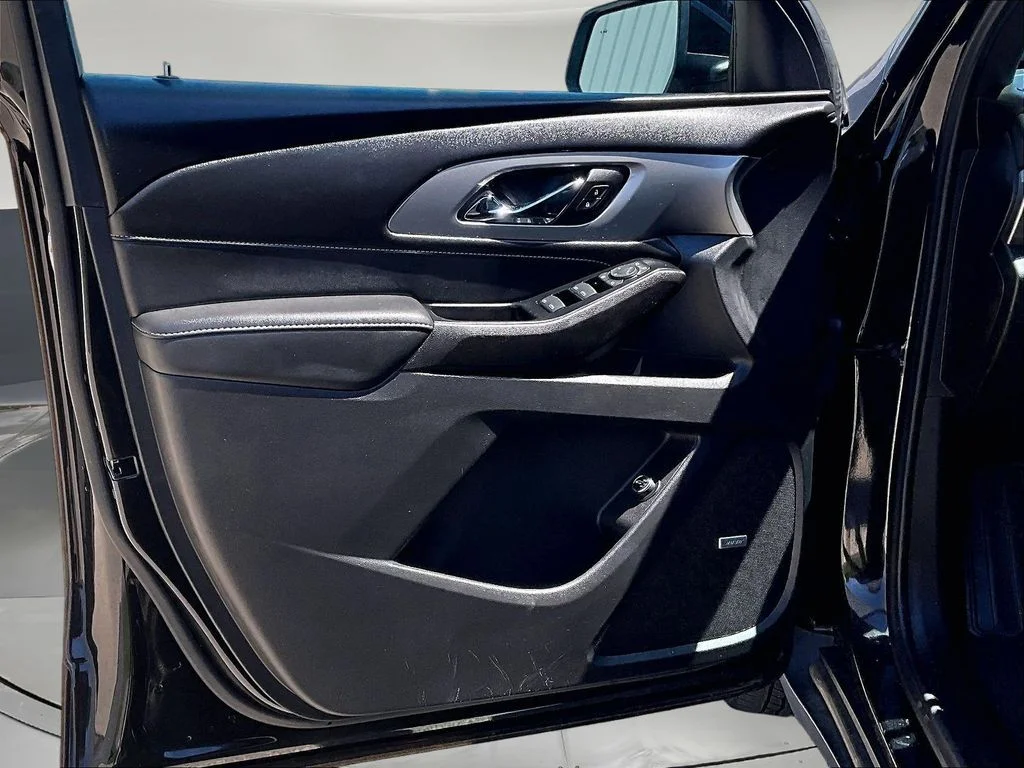 Used 2023 Black Chevrolet LT Leather image 24