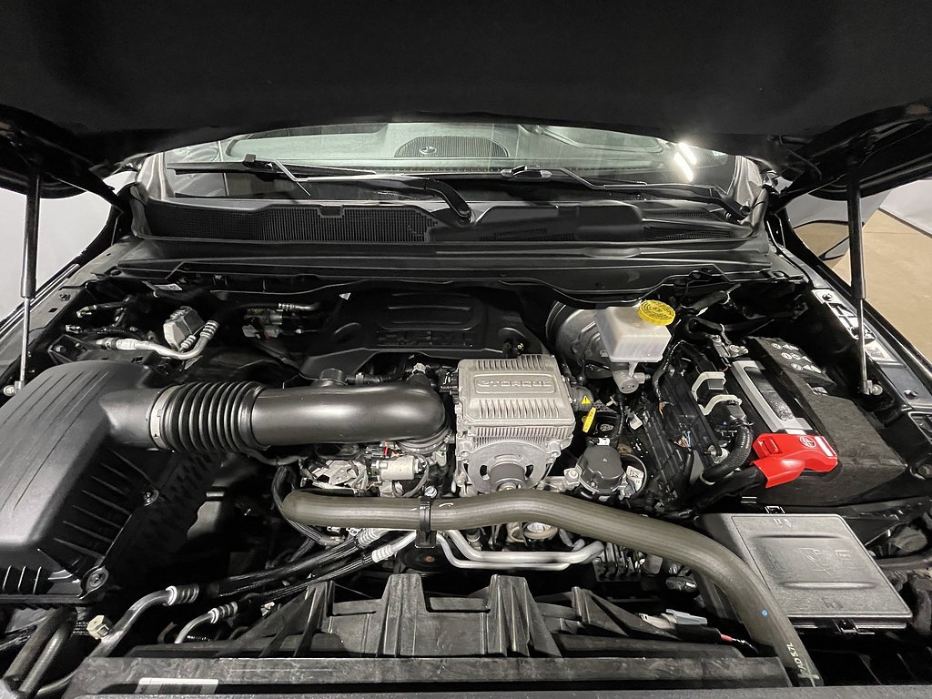 2024 RAM Ram 1500 Pickup Laramie - Photo 15