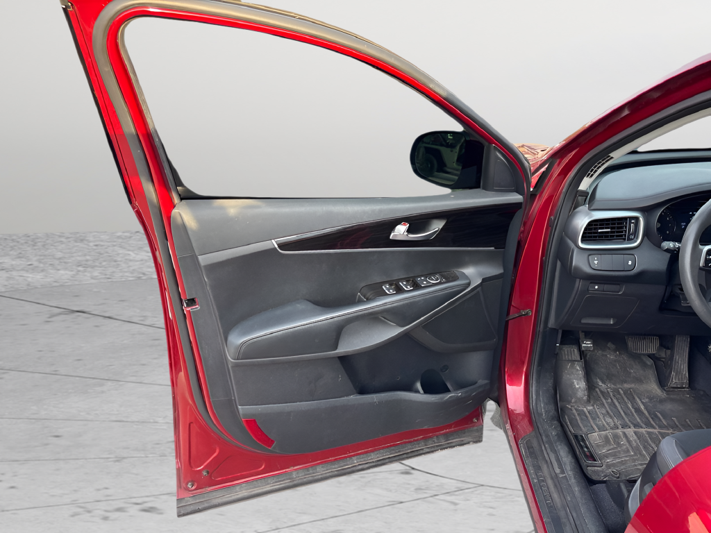 Used 2020 Red Kia LX image 22