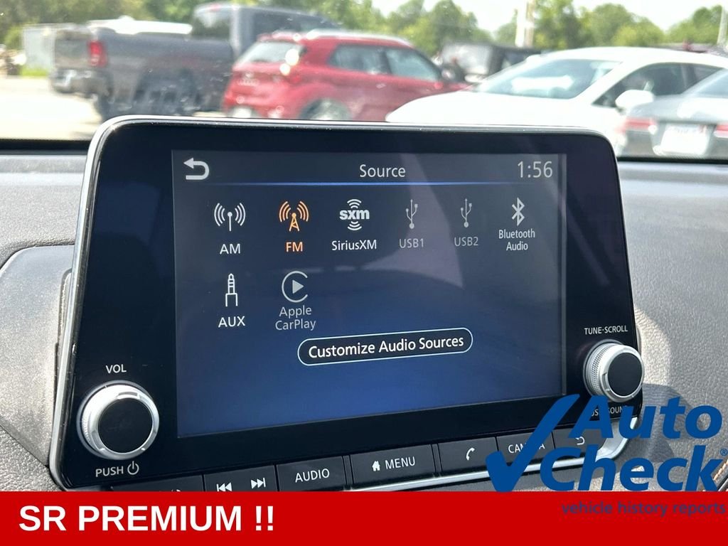 Used 2023 White Nissan SR image 24