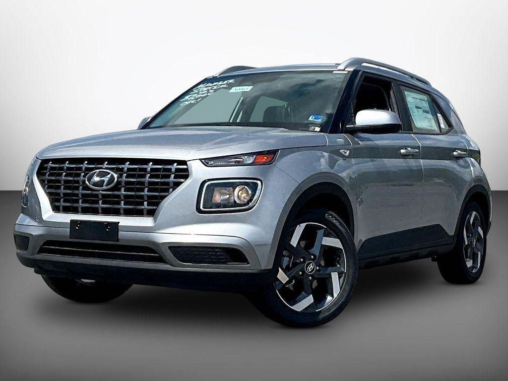 New 2026 Silver Hyundai SEL image 2