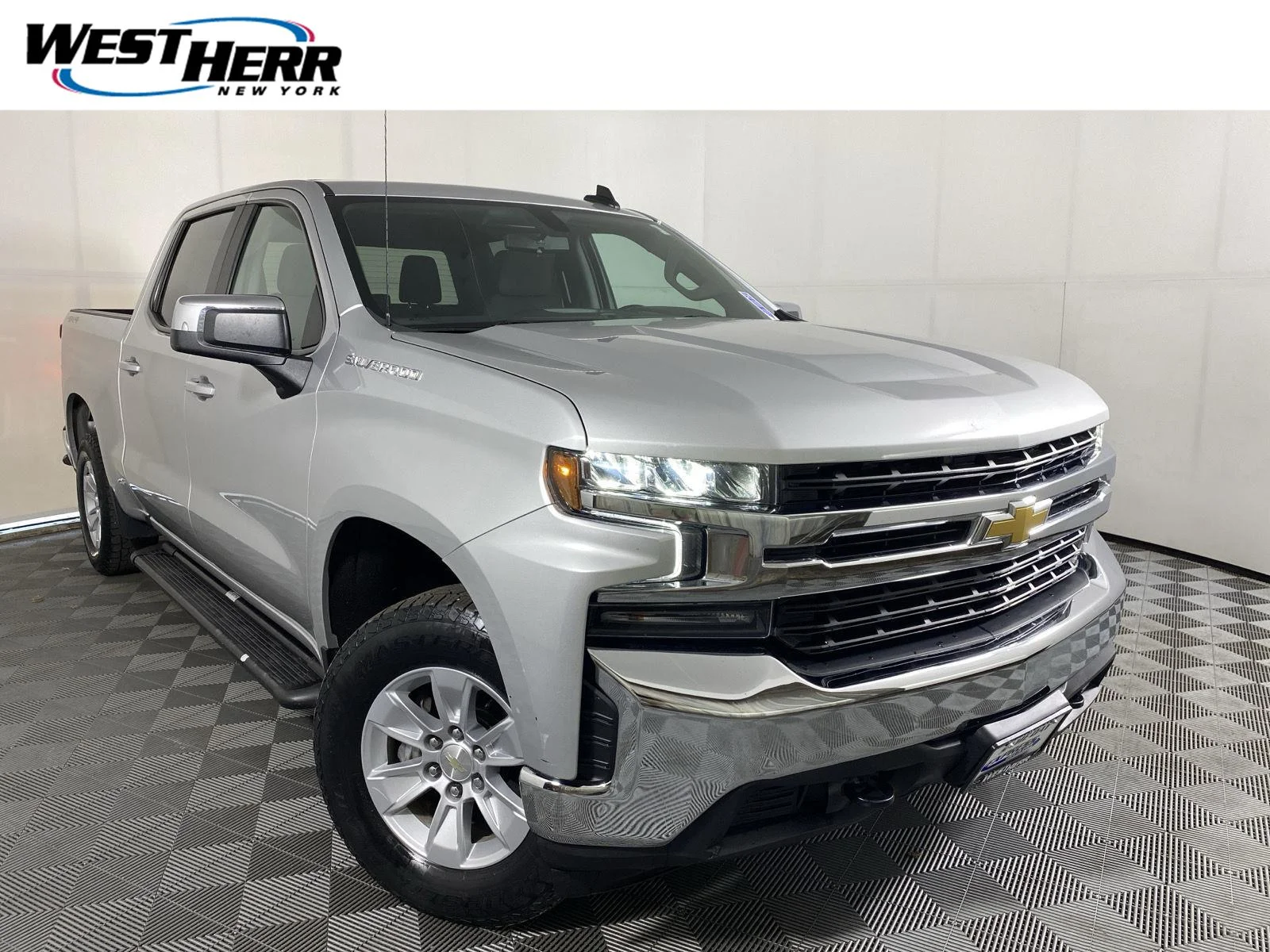 Used 2021 Silver Ice Metallic Chevrolet LT image 1