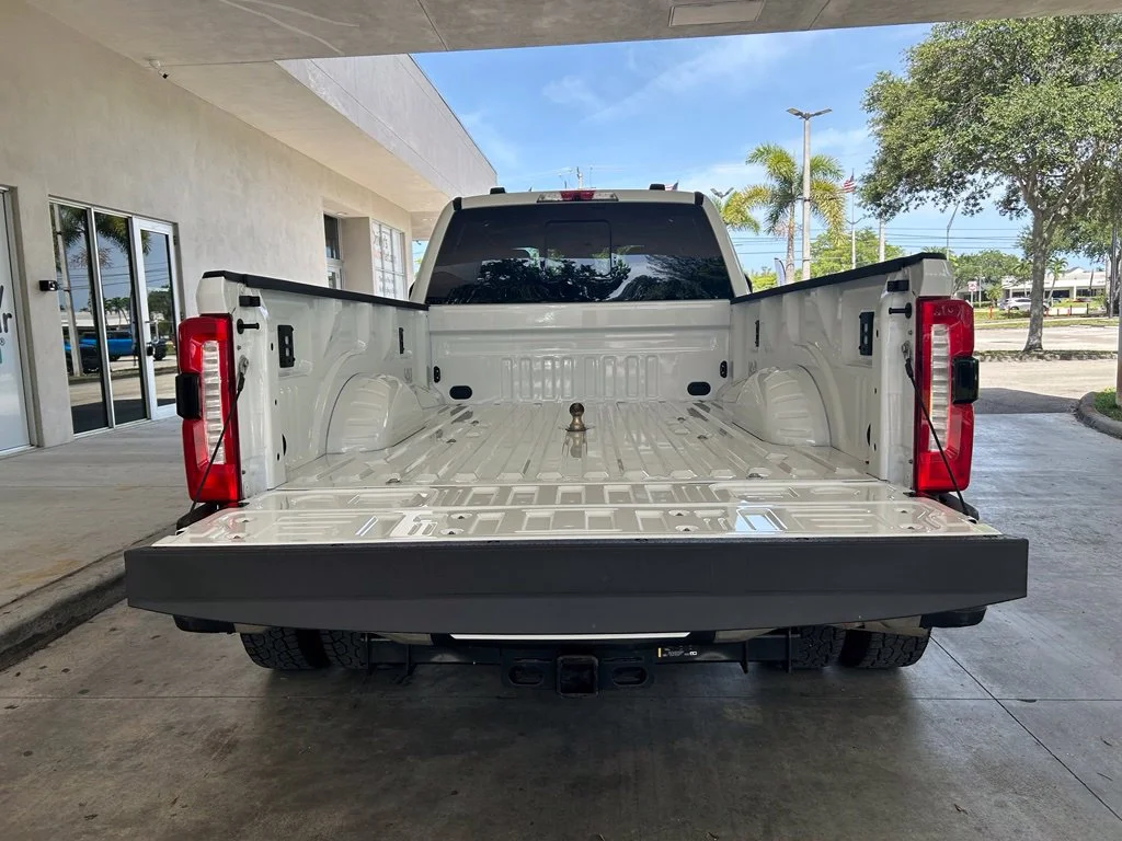 Used 2025 White Ford XL image 38
