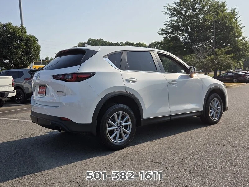 Used 2023 White Metallic MAZDA 2.5 S PREFERRED PACKAGE AWD image 5