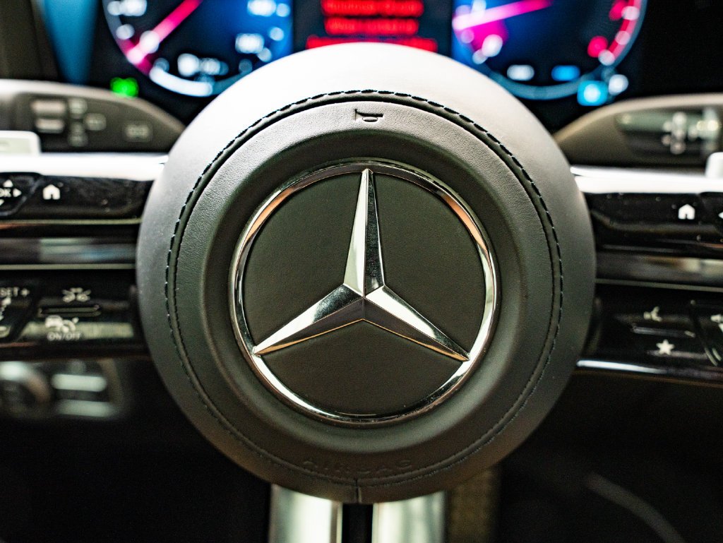 Used 2025 Manufaktur Platinum Magno Mercedes-Benz G 550 image 30