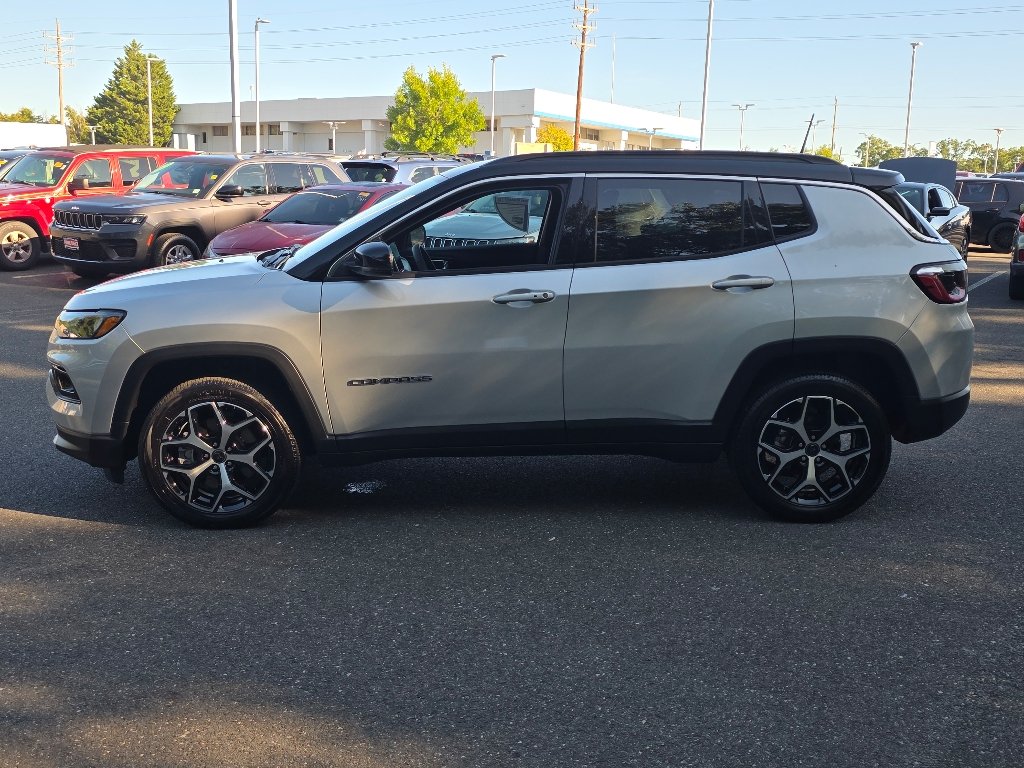 2026 Jeep Compass Limited - Photo 13