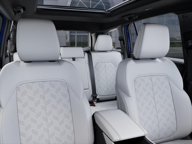 New 2026 Hydro Blue Pearl-Coat Exterior Paint Jeep Overland image 52