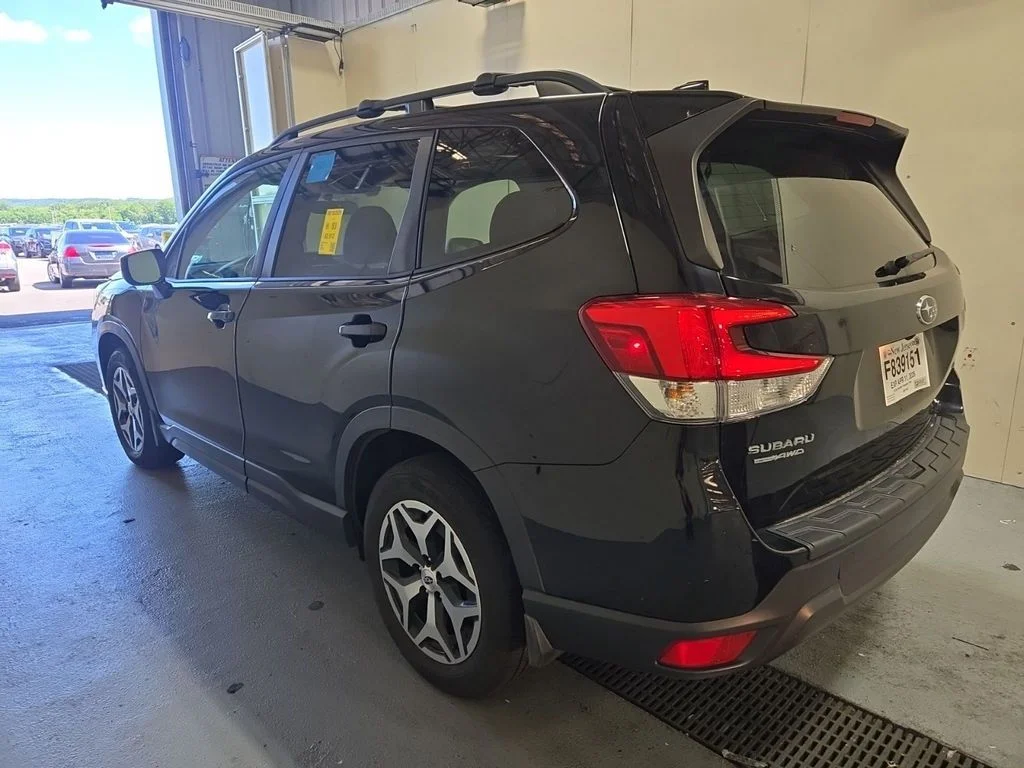 Used 2019 Black Subaru Premium image 4