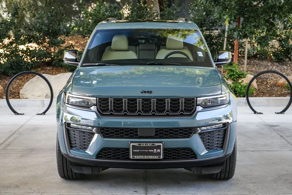New 2026 Steel Blue Exterior Paint Jeep Limited image 2