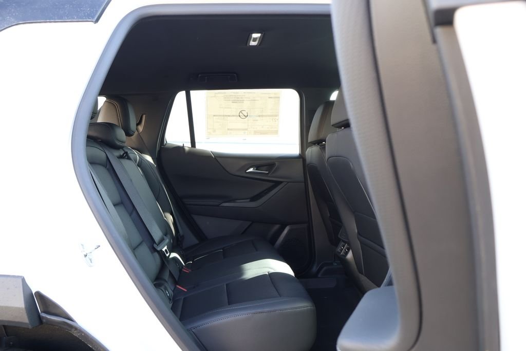 2027 Chevrolet Equinox LT - Photo 39