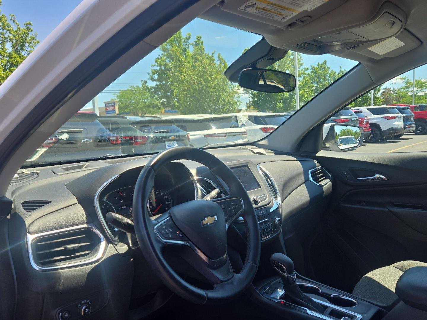 Used 2024 Summit White Chevrolet LT image 2