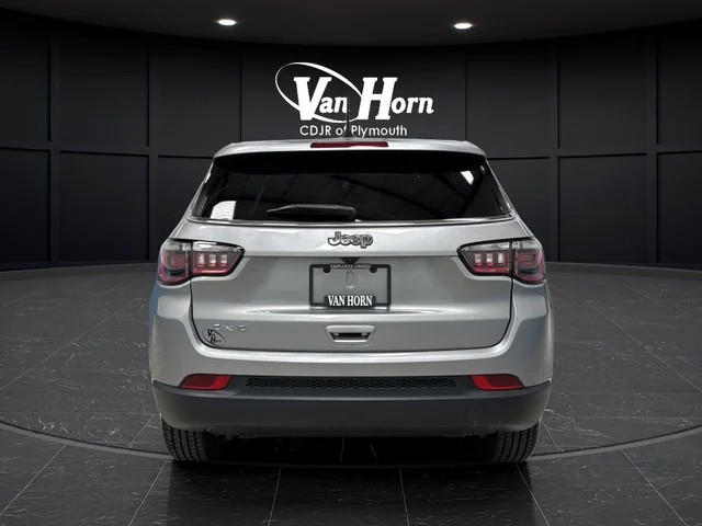Used 2023 Billet Silver Metallic Jeep Sport image 8