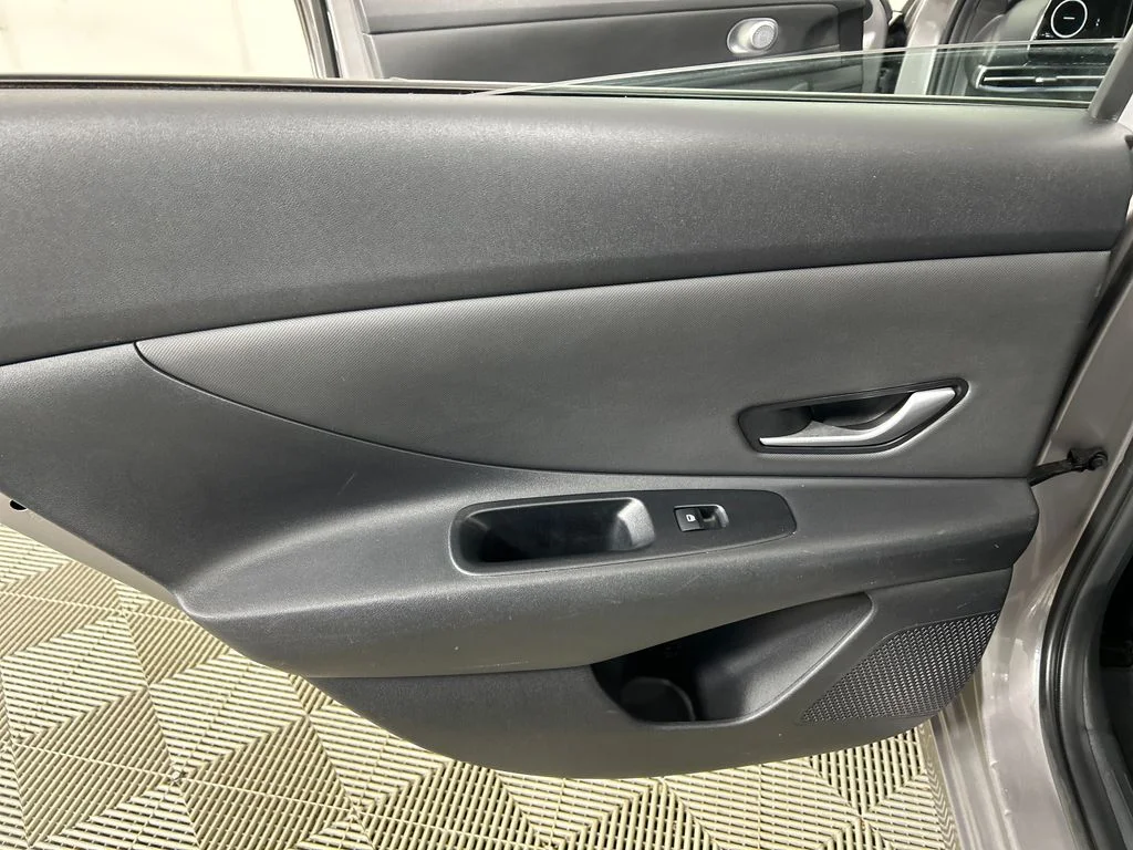 Used 2023 Silver Hyundai Limited image 16