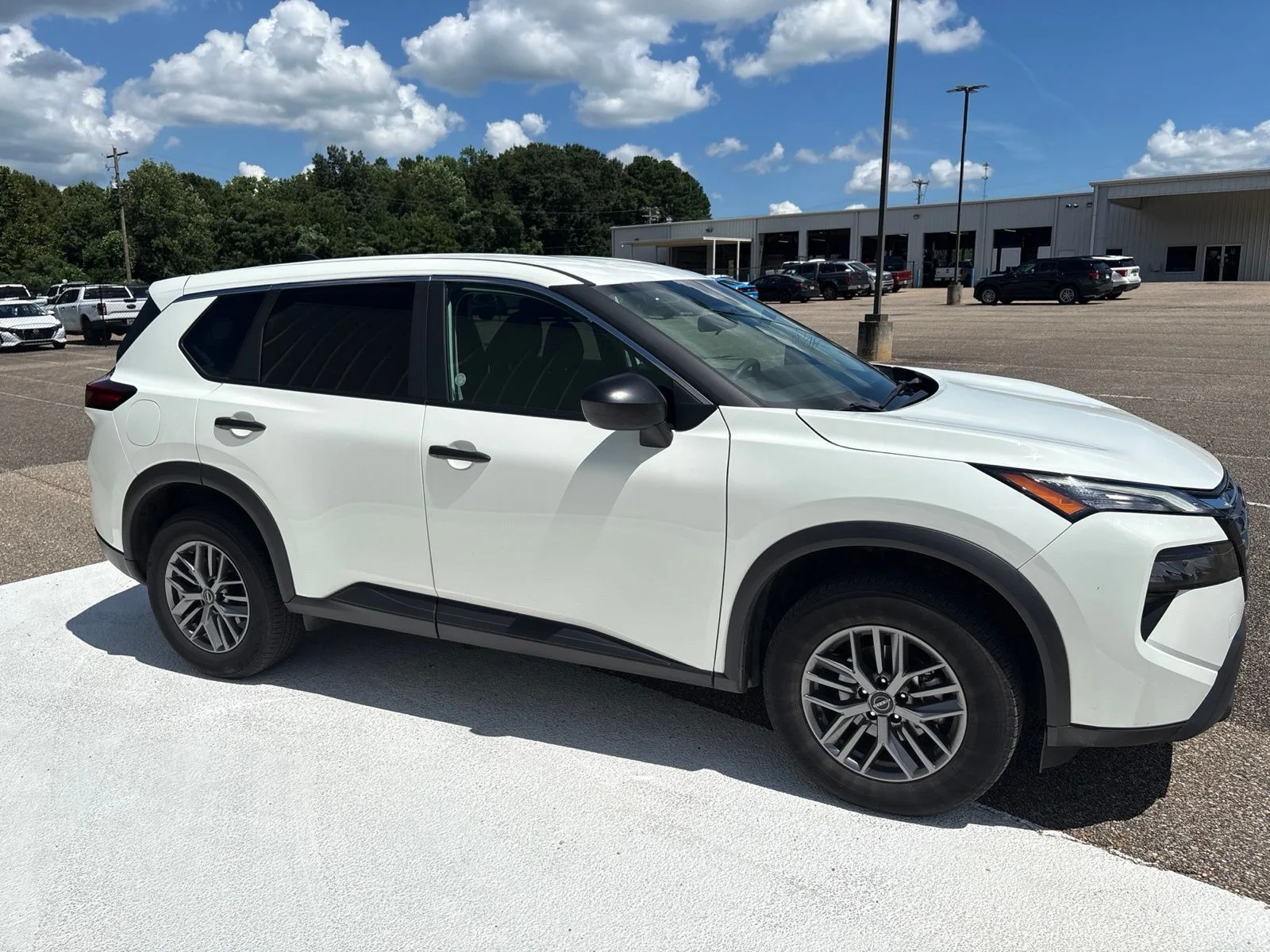 Used 2025 White Nissan S image 2