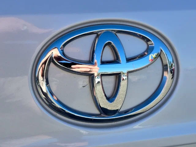 Used 2023 Beige Toyota XLE image 17