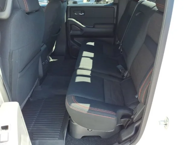 Used 2022 White Nissan PRO-4X image 17