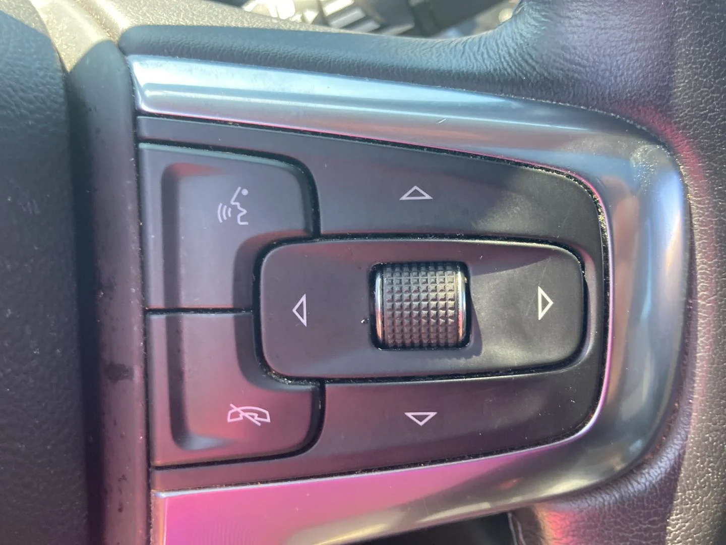 Used 2021 MIDNIGHT BLUE METALLIC Chevrolet LT image 22