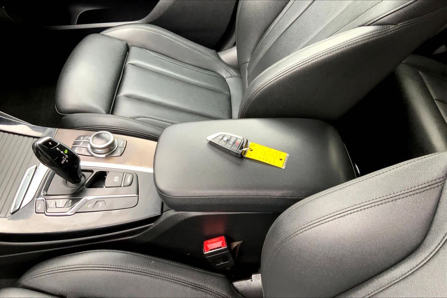 Used 2020 Alpine White BMW xDrive30i image 14