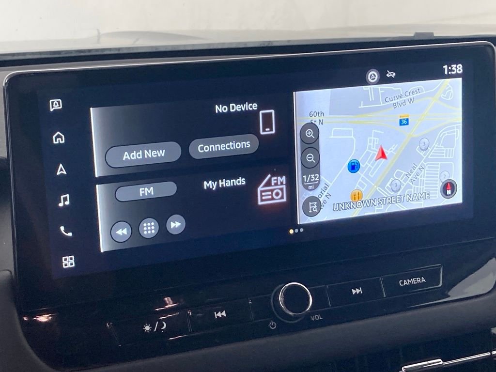Used 2025 Gray Mitsubishi SE image 3