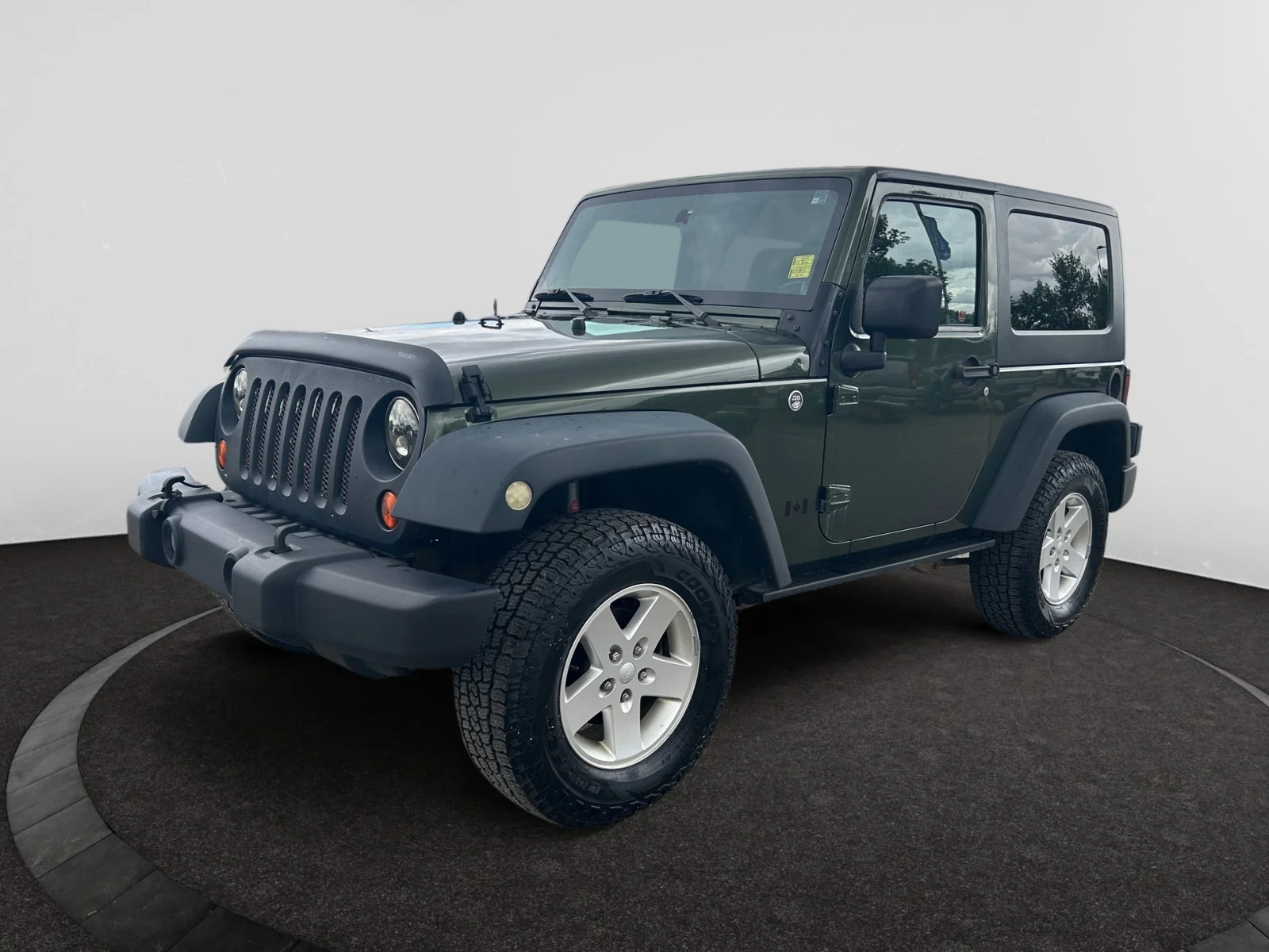 Used 2009 Jeep Green Metallic Jeep X image 1