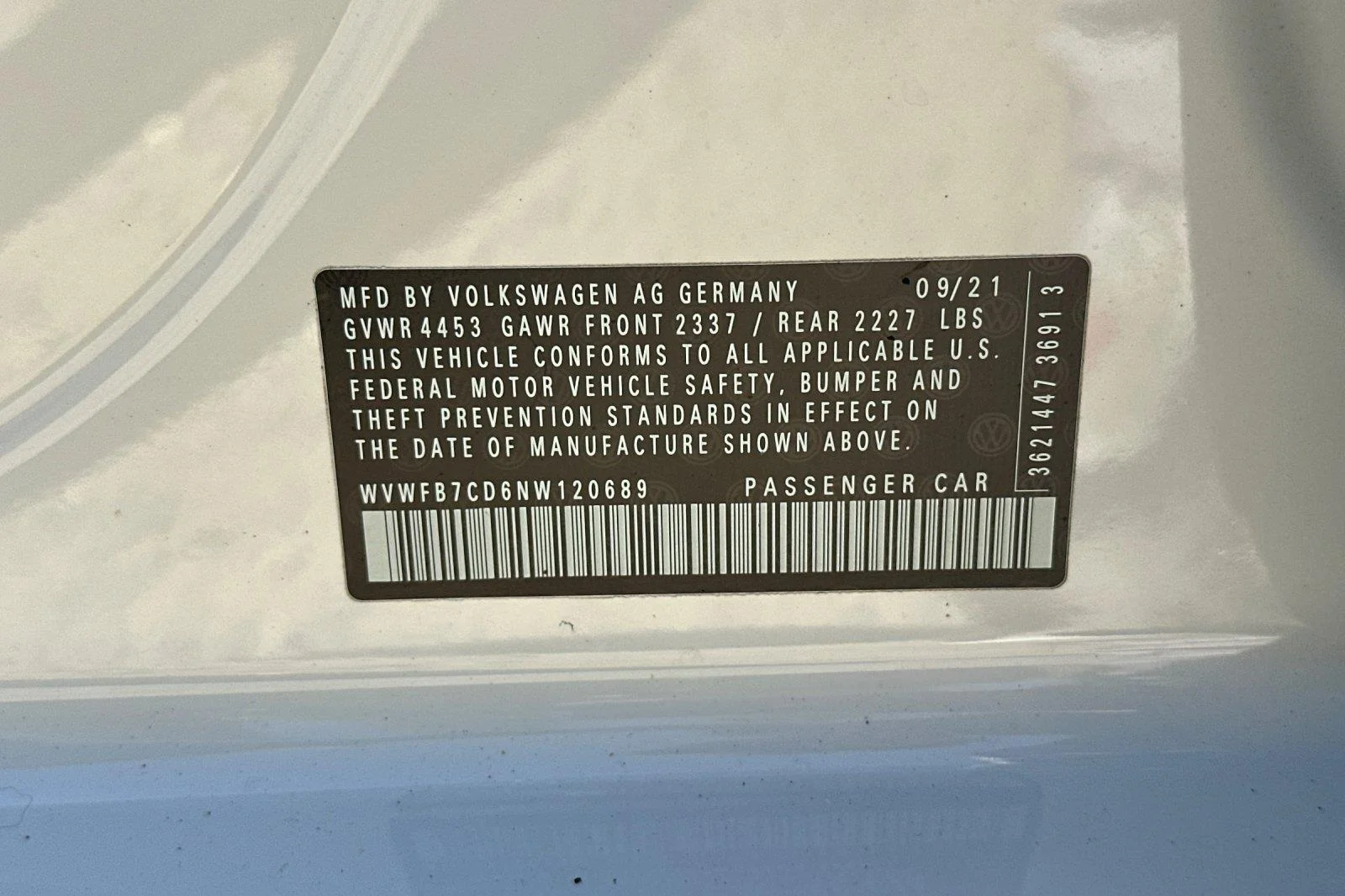 Used 2022  Volkswagen 4DR image 29