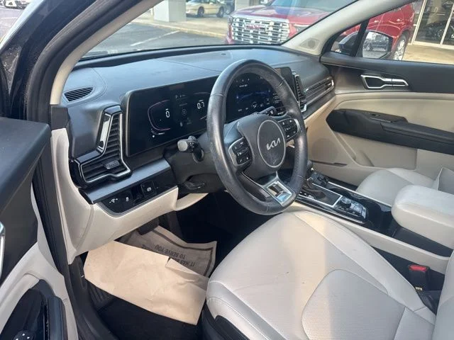 Used 2024 Black Kia EX image 6