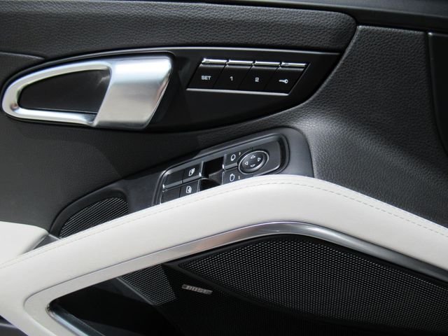 Used 2019 Blue Porsche Base image 20