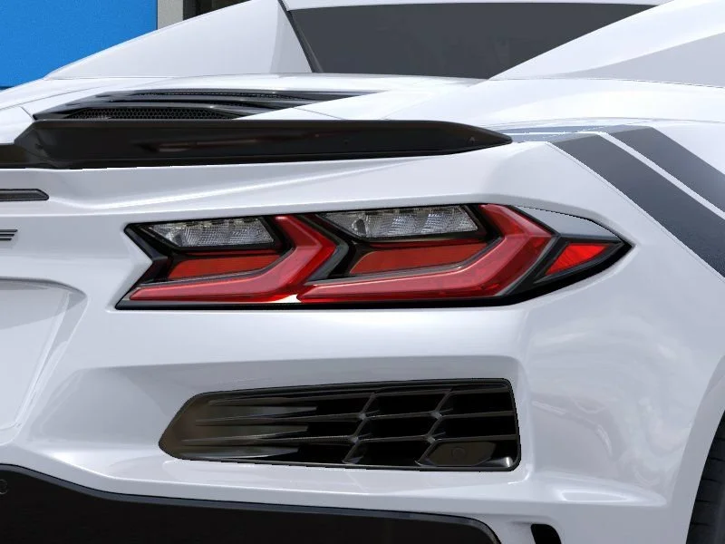 New 2027 Arctic White Chevrolet 3LT image 11