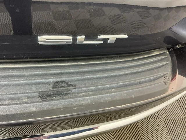 Used 2023  GMC SLT image 21
