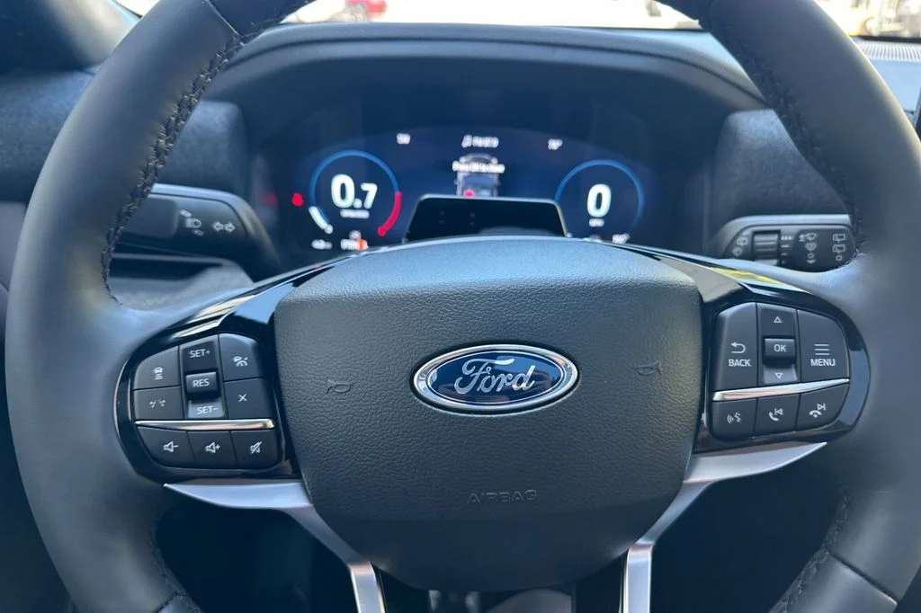New 2026 Gray Metallic Ford Platinum™ image 26