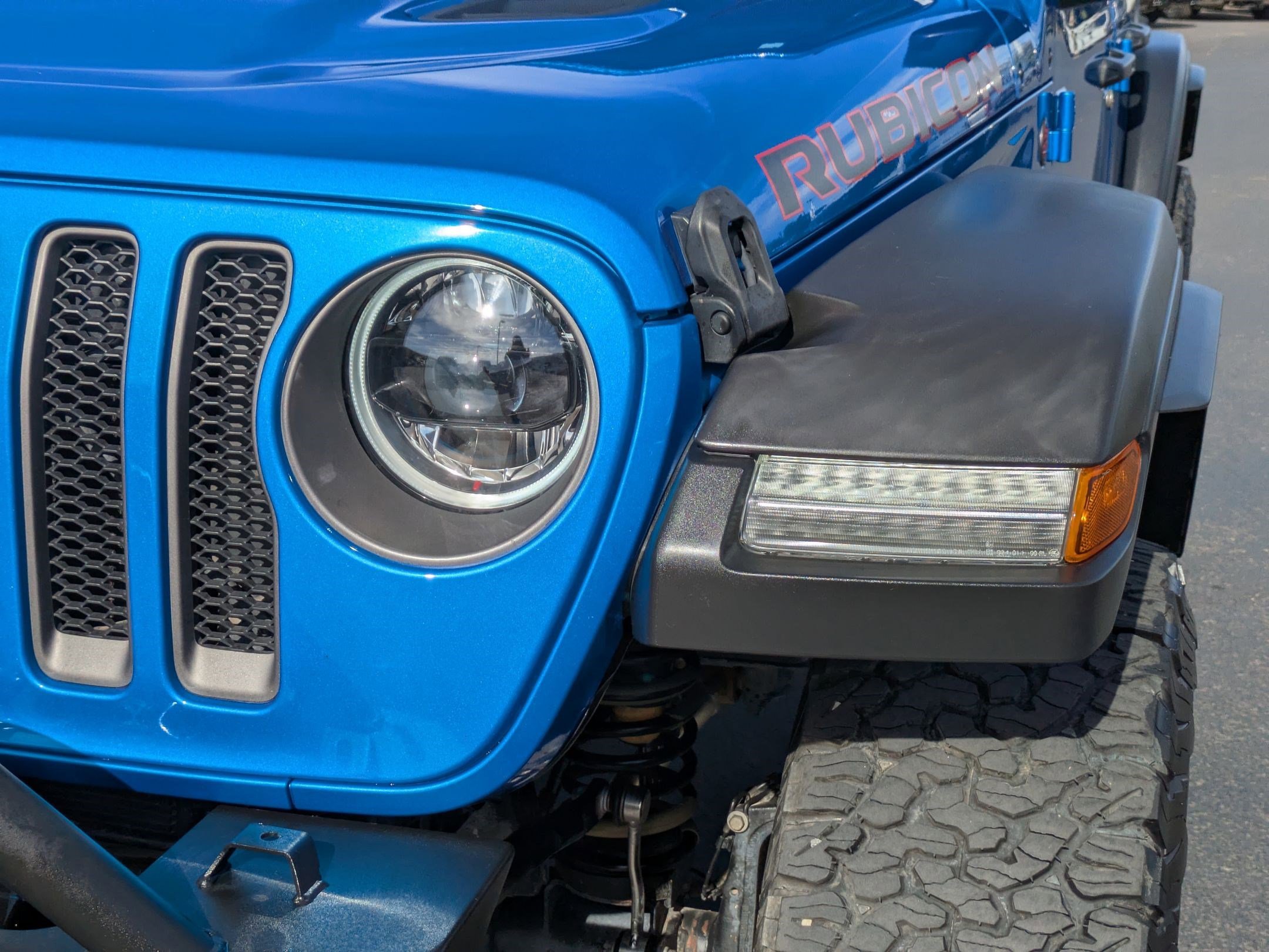 Used 2021 Hydro Blue Pearlcoat Jeep Unlimited Rubicon image 10