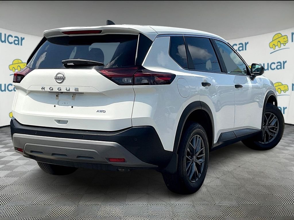 Used 2023 White Nissan S image 6