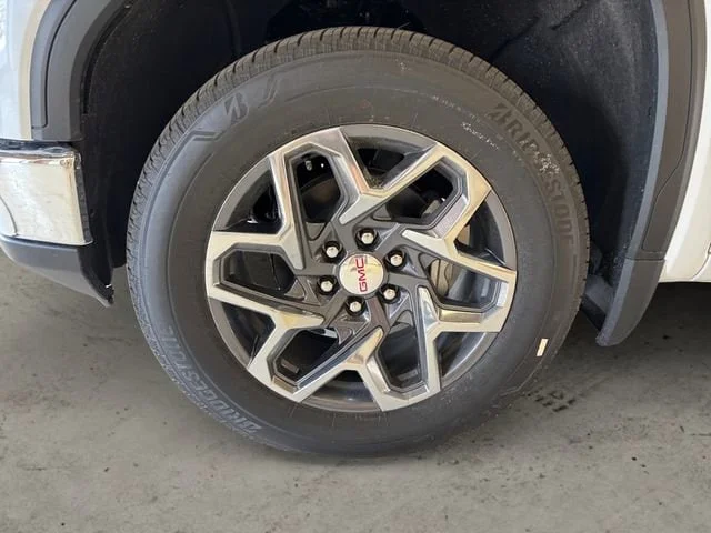 New 2026 Glacier White Tricoat GMC SLT image 15