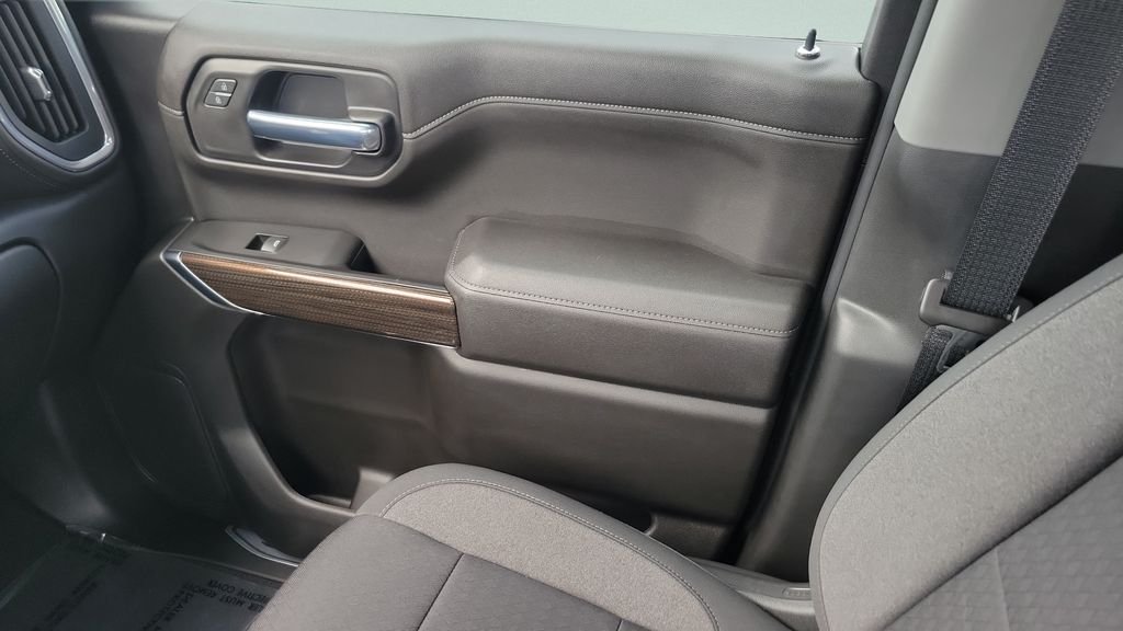 2022 Chevrolet Silverado 1500 LT - Photo 13