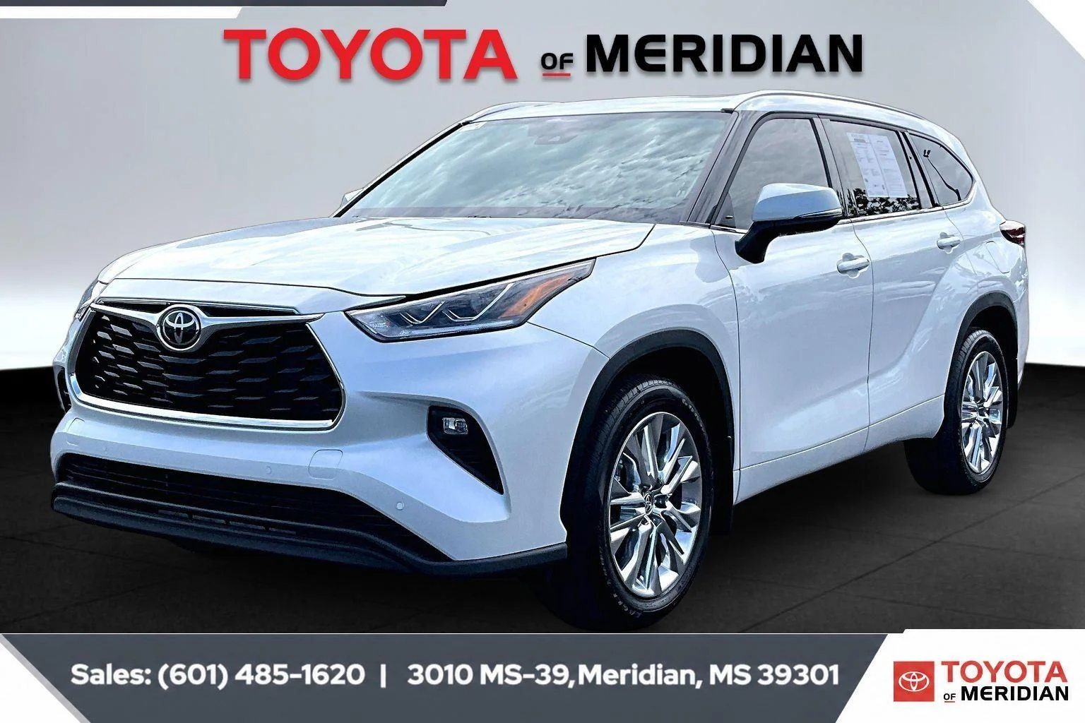 Used 2026 Wind Chill Pearl Toyota Limited image 10