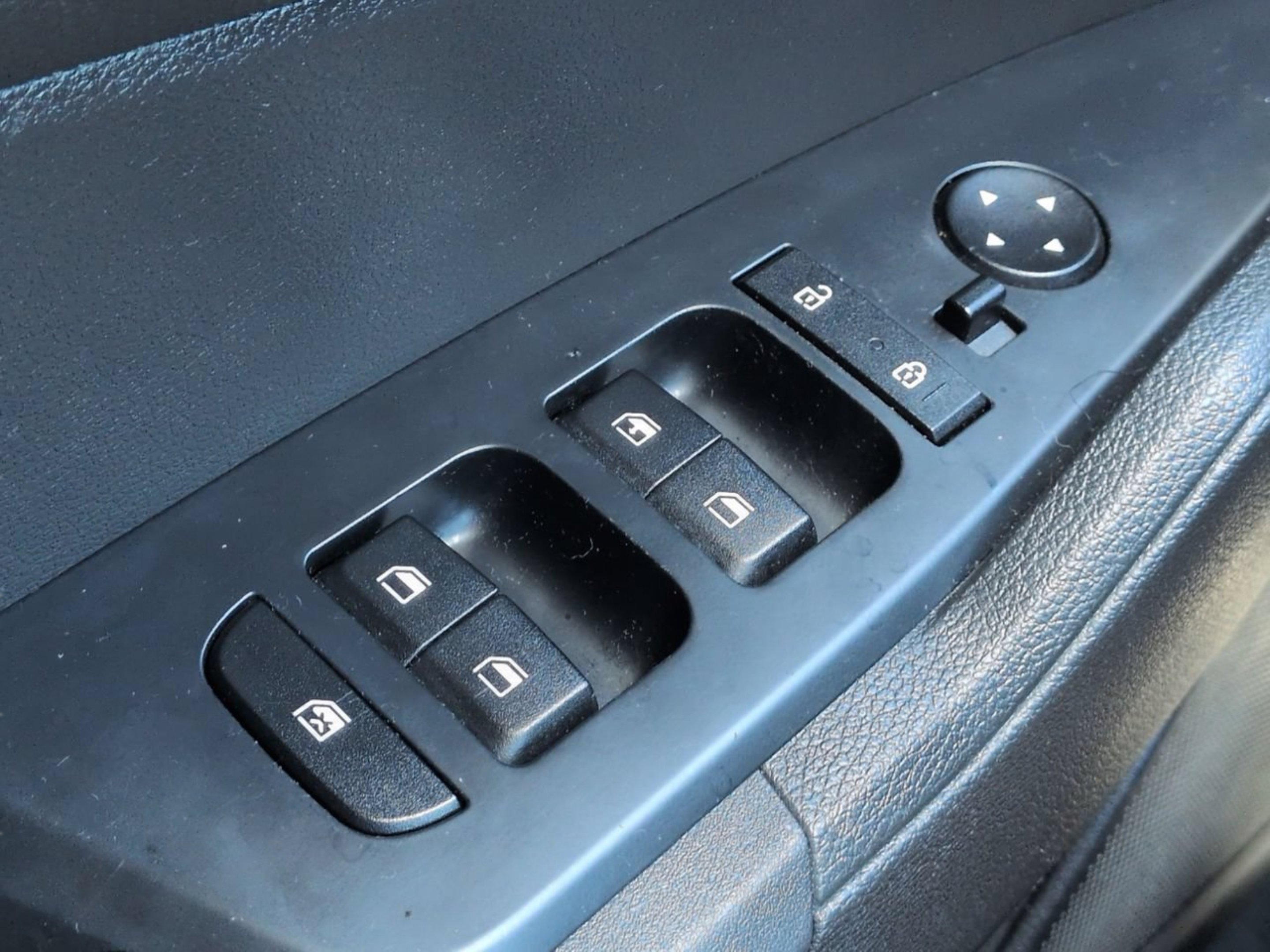 Certified Used 2023 Snow White Pearl Kia LX image 20