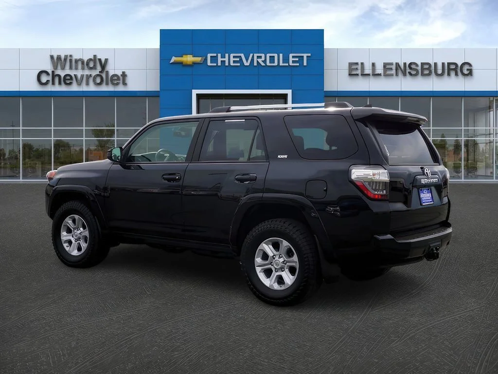 Used 2021 Midnight Black Metallic Toyota SR5 image 5