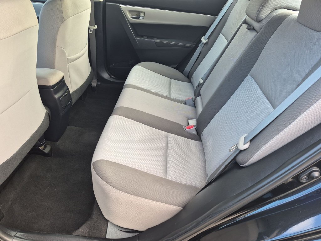 2017 Toyota Corolla LE - Photo 21