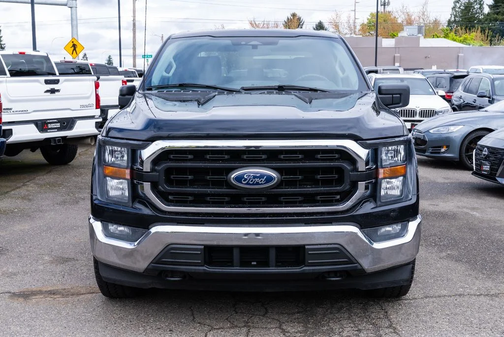Used 2023 Black Ford XLT image 2
