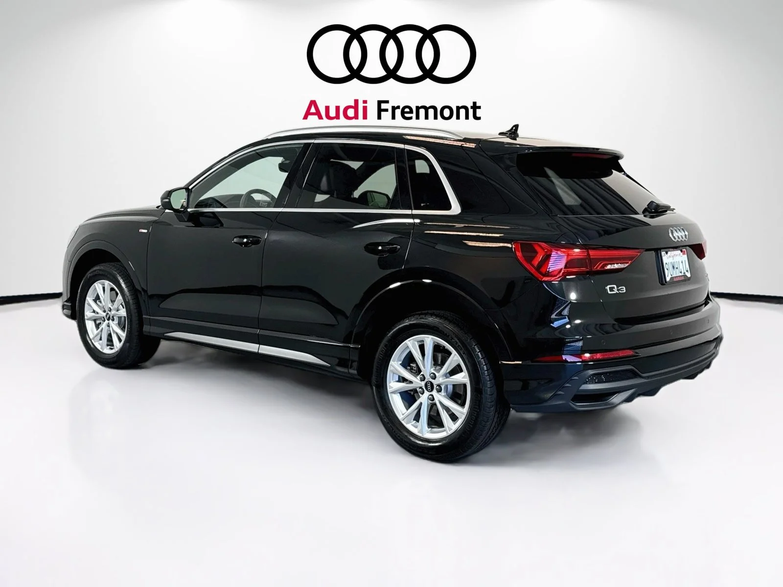 Used 2025 Mythos Black Audi S line Premium Plus image 8