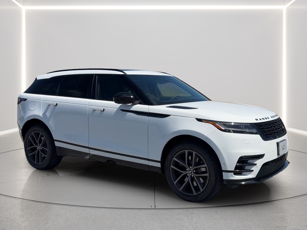 New 2026 Fuji White Land Rover P250 Base image 3