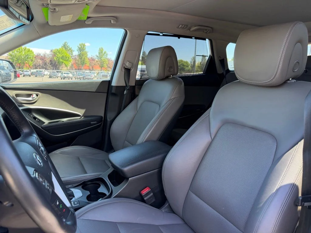 Used 2017 Circuit Silver Hyundai Limited Ultimate image 33