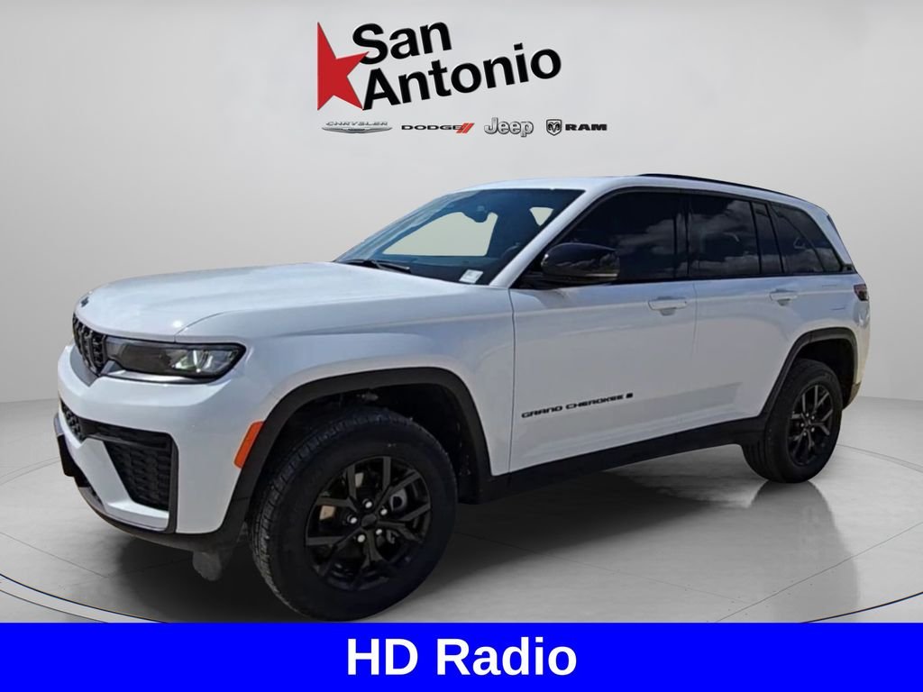 New 2026 Bright White Clear-Coat Exterior Paint Jeep Altitude image 7