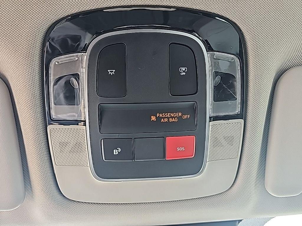 New 2026 White Hyundai SEL AWD image 25