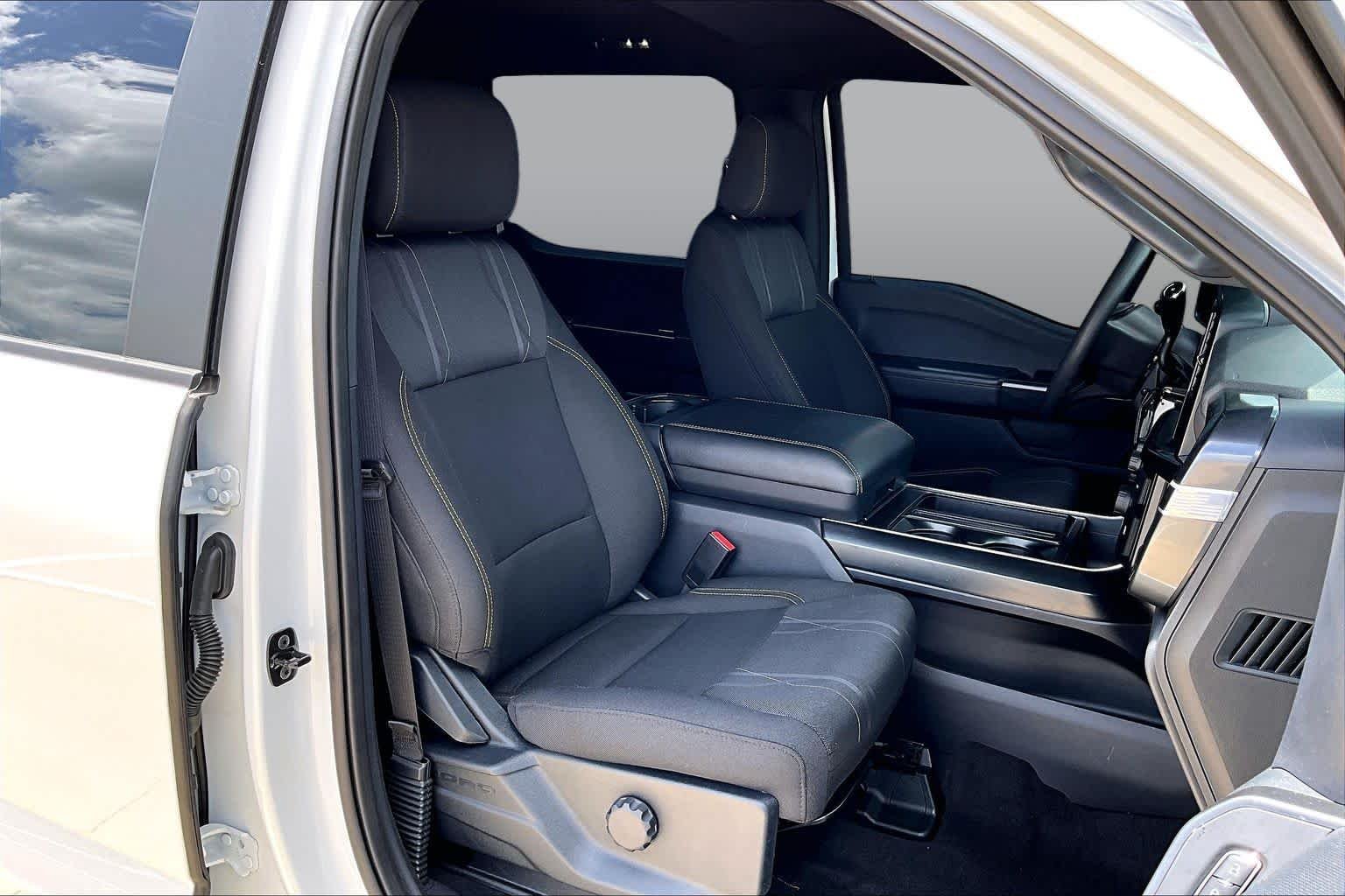 Used 2025 Oxford White Ford STX image 9