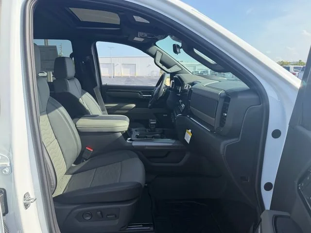 New 2026 Summit White Chevrolet ZR2 image 8