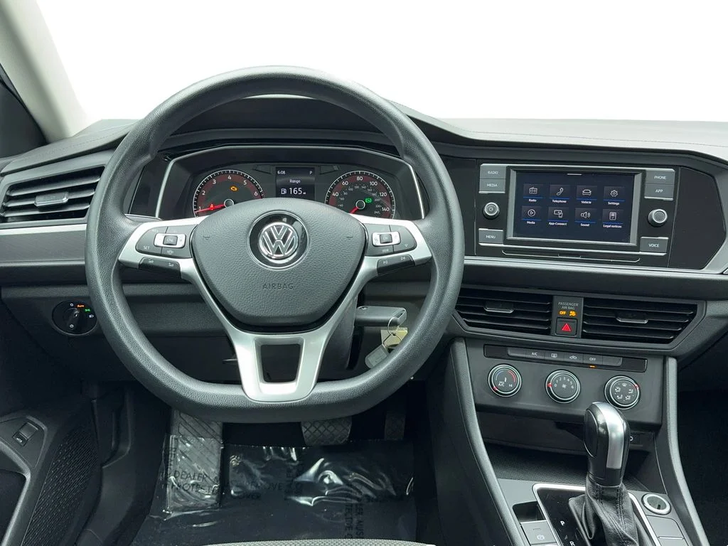 Used 2020 Gray Volkswagen 1.4T S image 17