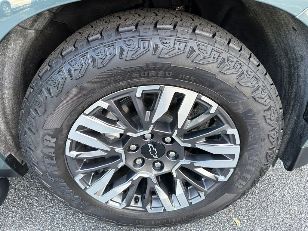 Used 2025 Gray Chevrolet RST image 12