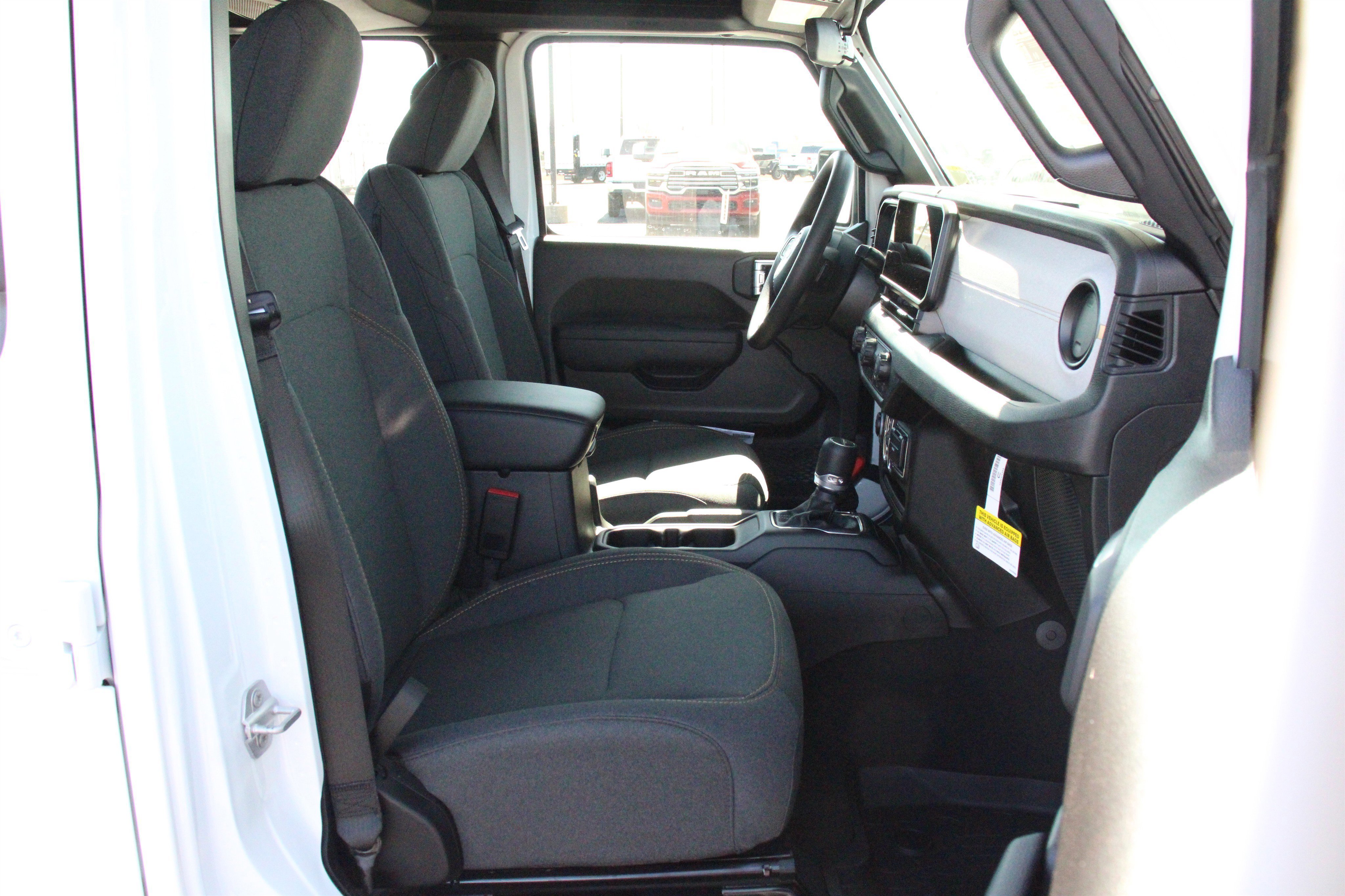 New 2026 Bright White Clear-Coat Exterior Paint Jeep Sport image 27